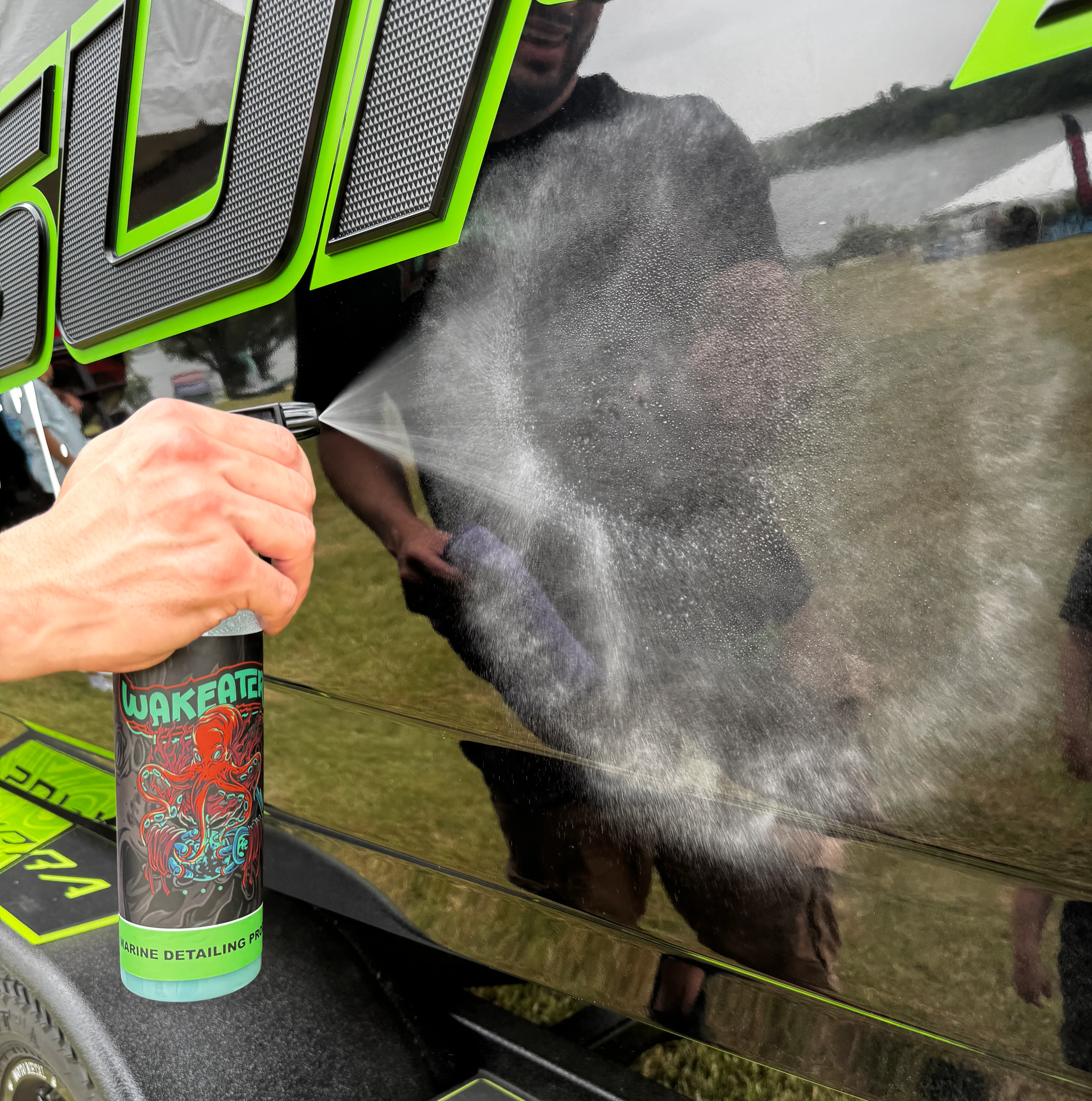 WAKEATER Quick Detailer w/ UV Inhibitors - Image 3