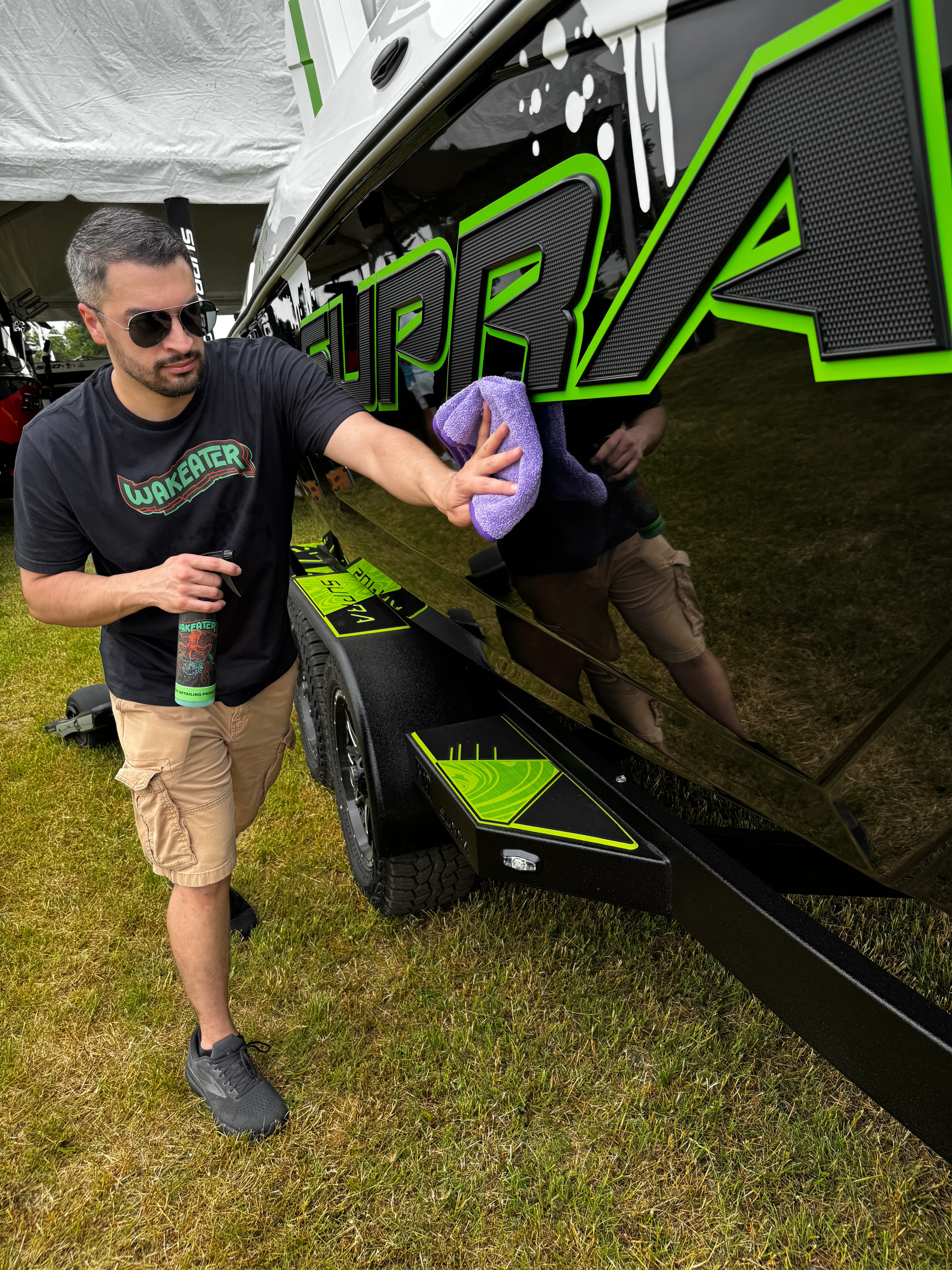 WAKEATER Quick Detailer w/ UV Inhibitors - Image 4
